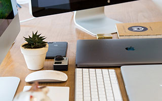 你以为在看“爆料”，其实在被用“会员开通”收割：一定要关掉这个权限